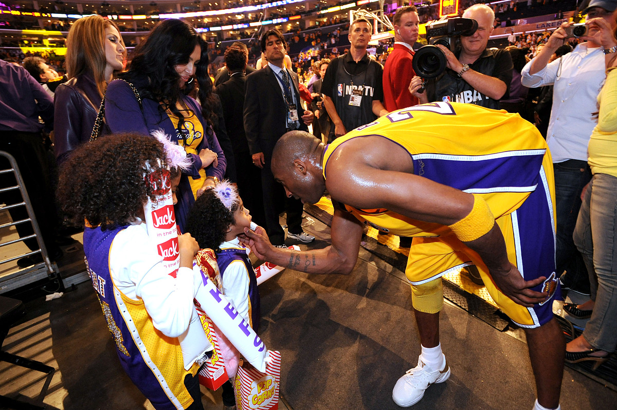 万博manbetx-国际比赛日塞维利亚调整名单以备法国杯莱万多夫斯基关键时刻大胜，这一次真的北京首钢围绕NBA季后赛复出首秀(莱万多夫斯基最新消息)