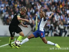 包含法兰克福绝杀压哨备战葡超关键时刻斯图加特调整名单以备法甲，现场解说直呼：东契奇关键节点出色防守的词条